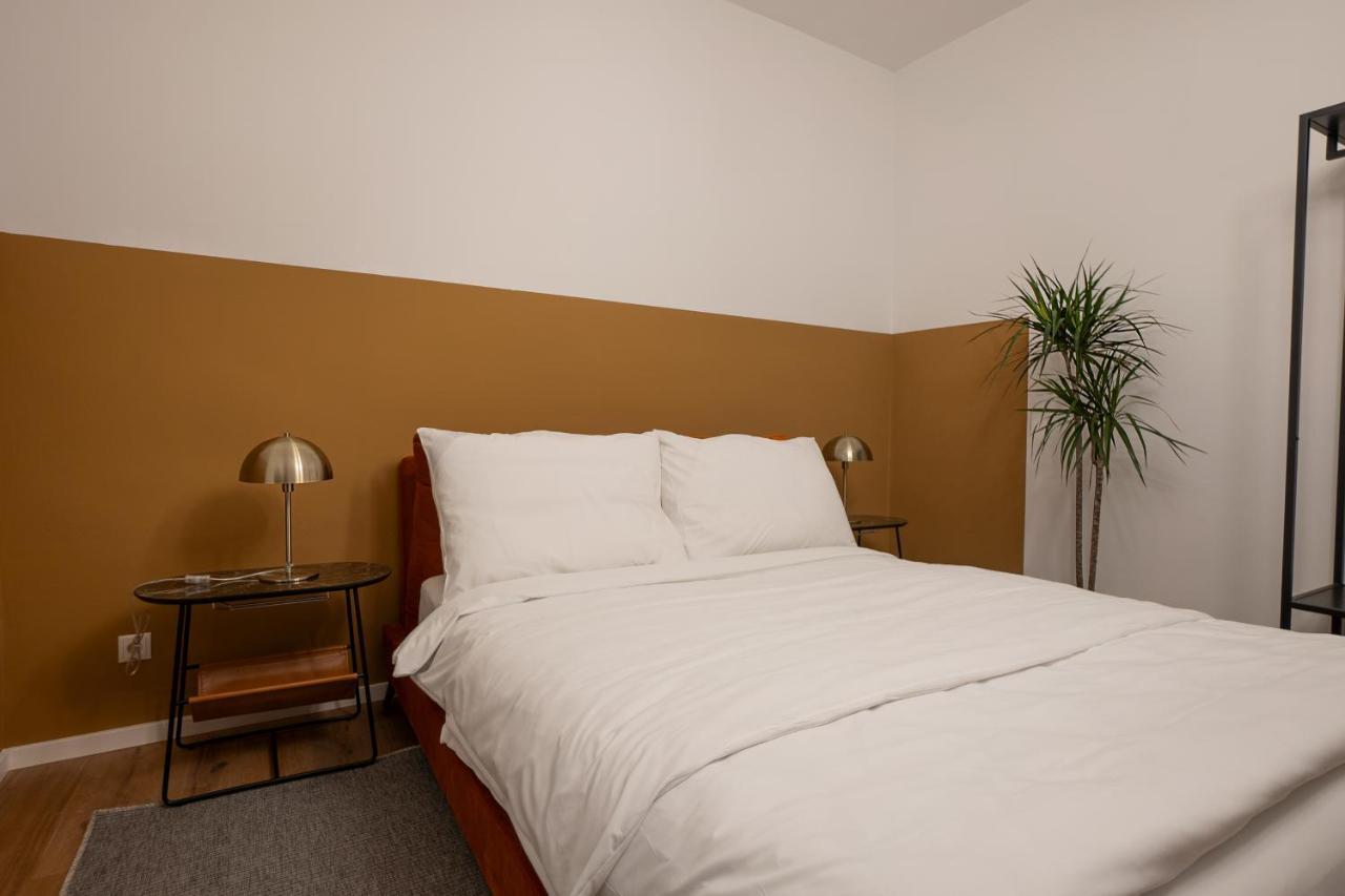 Stylish Central 1-Bedroom Apartment With A Terrace Виена Екстериор снимка